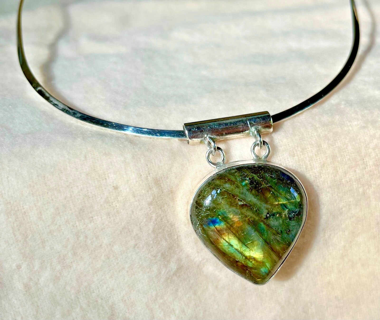 Labradorite pendant with solid wire sterling silv… - image 3