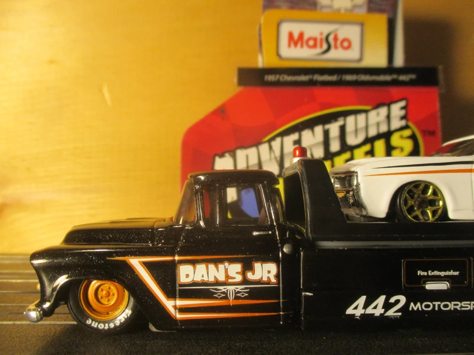 Carroceria de metal HO 1:64 carroceria de metal personalizada 2 carros de caça-níqueis Maisto Flatbed OlDS 442 - Imagem 3 de 4