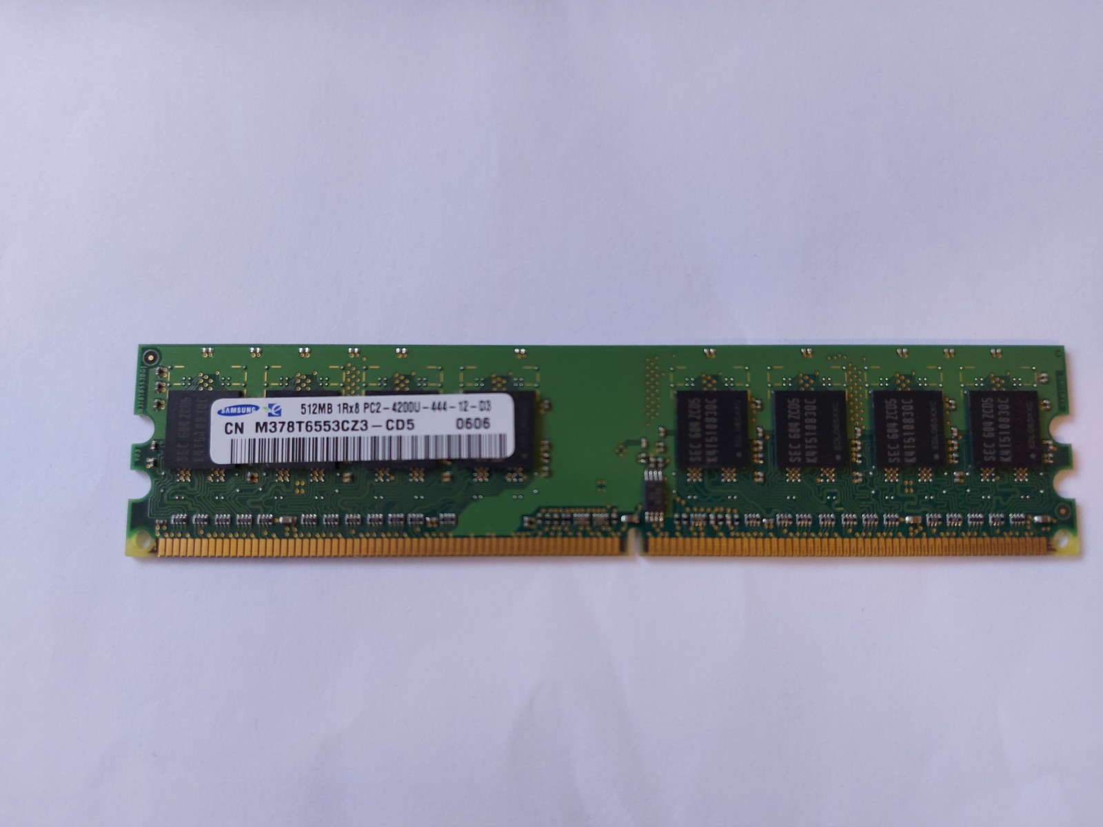 Samsung 512MB PC2-4200 DDR2 CL4 240-Pin DIMM Module ( M378T6553CZ3-CD5 ) REF