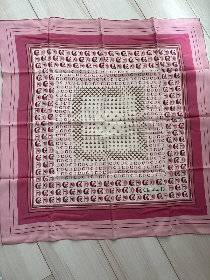 Foulard Christian Dior 65 cm 25