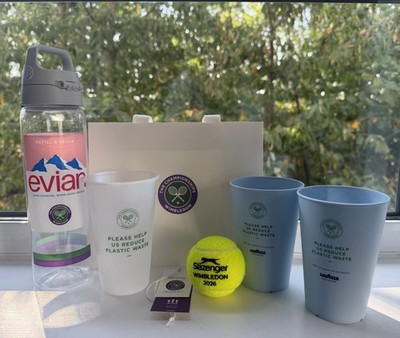Evian Sigg Wimbledon Tennisspieler Trinkflasche offizielle Handelsware