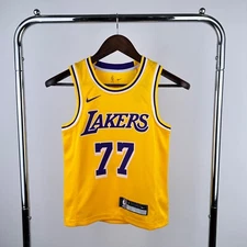 NWT Youth LUKA DONCIC #77 S LA LAKERS YELLOW JERSEY BASKETBALL 