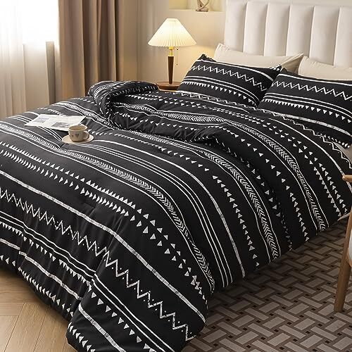 Comforter Set, Aztec Folkloric Art Pattern Bedding with Soft Queen Black-image