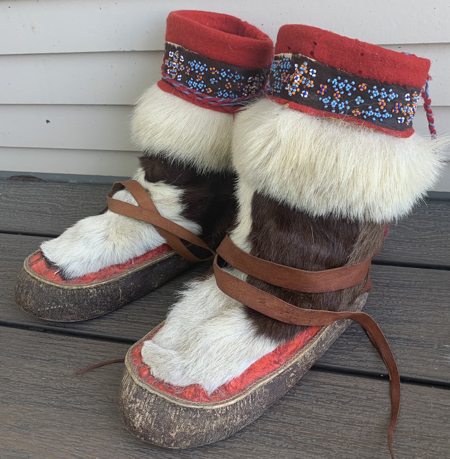 Vtg Antique INUIT Eskimo MUKLUKS Fur 