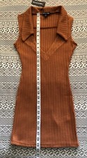 Orange tan brown knitted ribbed collar deep v-neck dress, 4 BNWT