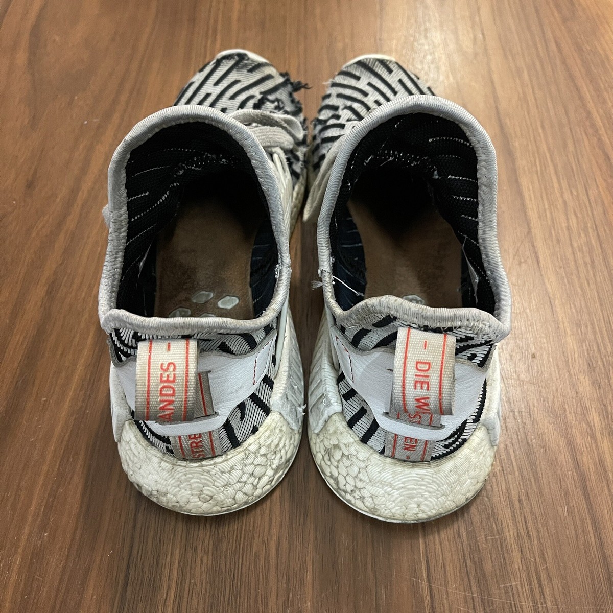 adidas gazelle silver green womens Adidas NMD R1 PK W Ice Blue NOIRFONCE Sneakers