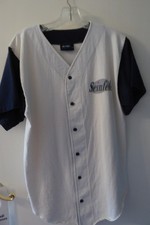 Seinfeld show logo shirt / NBC store