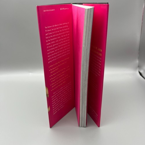 Kardashian Konfidential Hardcover Book by Kourtney, Kim, Khloe Kardashian - 第 3/11 張圖片