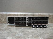 DCP 1/64 Black Silver Wilson Quad Axle Cattle Livestock Trailer Pot Farm Toy