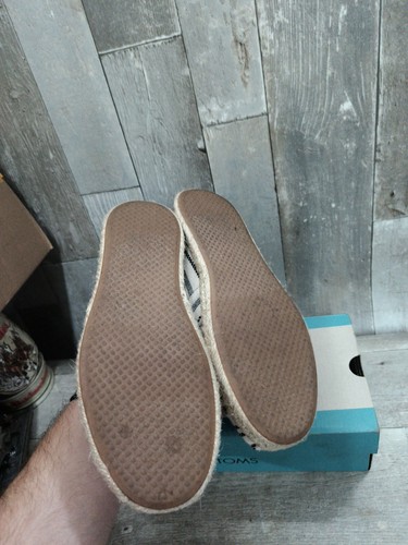 TOMS Slip-on Alpargata Woven Rope Textured Stripe Womens 7 Black And White - Picture 4 of 5