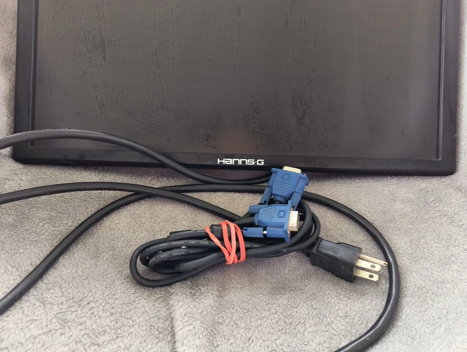 Hanns G HW191A LCD Monitor 19" Wide Screen With Stand Computer  - Image 4 of 4