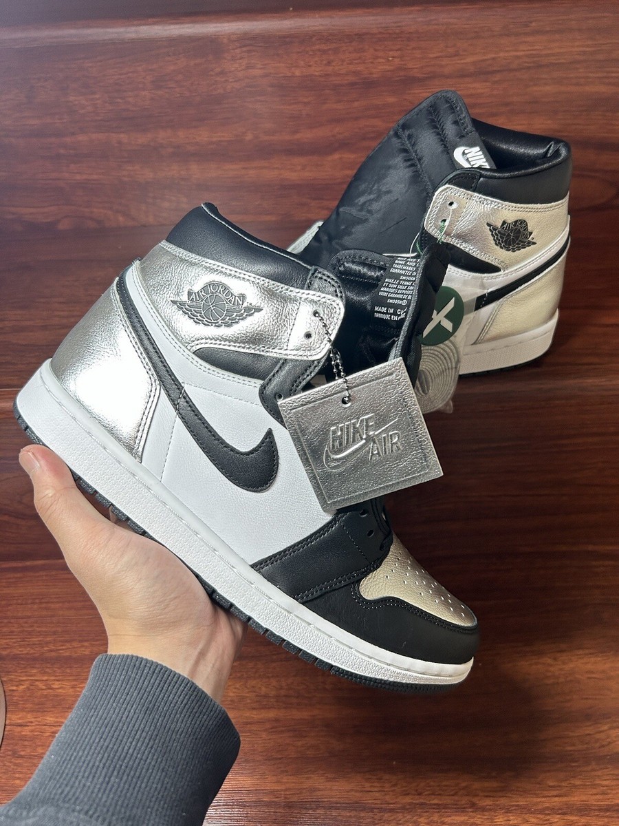 Size men Nike Air Jordan High OG Silver Toe Metallic