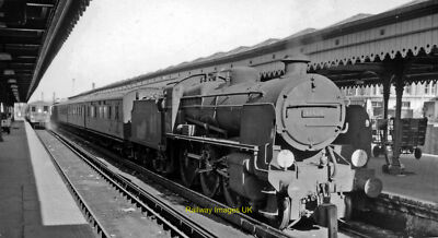Eisenbahn Foto - Reading Southern Station mit Dampfzug aus Redhill um 1962