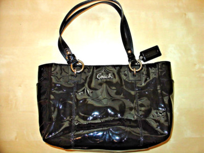 COACH Purse Tote handbag Pocketbook Iconic Luxury Signature 