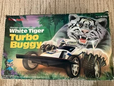 Vtg Radio Shack White Tiger Turbo Buggy RC 60-4038 w/Controller and Box Untested