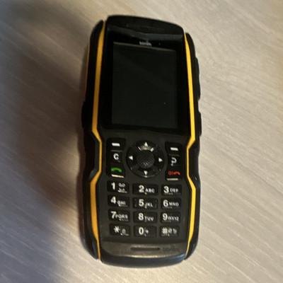 Sonim XP5 XP1520 AT&T Rugged Bar Cell Phone Black/Yellow 256MB 2MP
