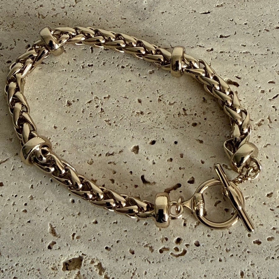 Ralph Lauren Gold Tone Heavy Chain Toggle Bracelet 8