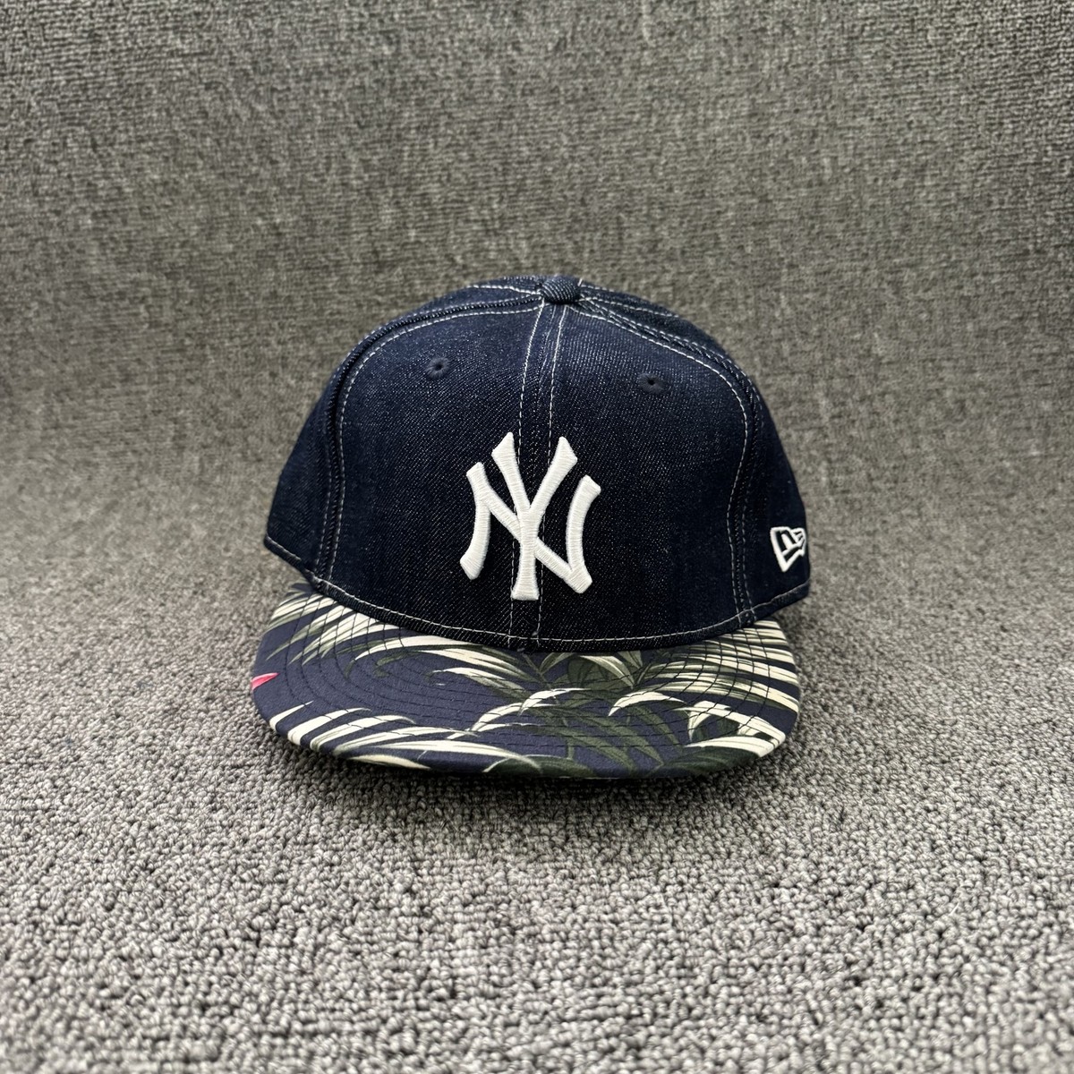New Era New York Yankees Denim Look Fitted Cap Tropical Brim MLB