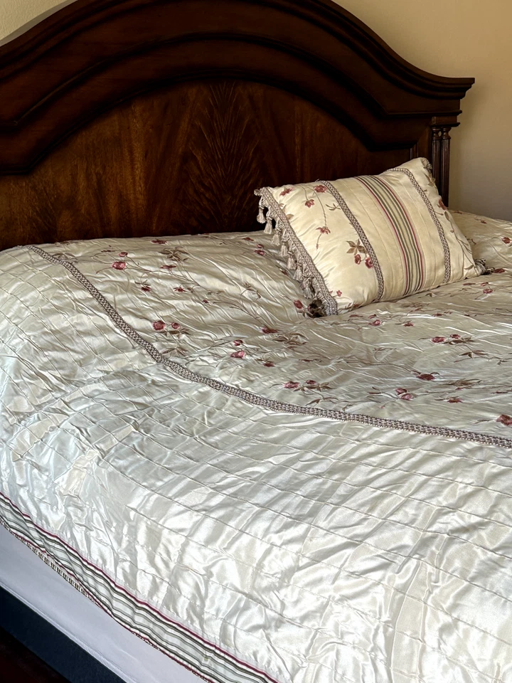 Victoria Classics Embroidered Floral Cal King Comforter Vintage Cream with Pink  - Image 2 of 4