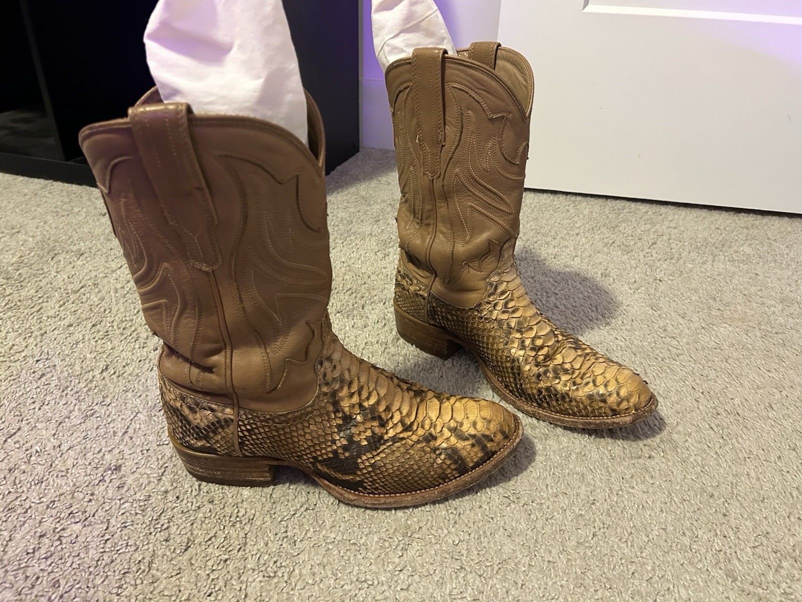 Tecovas Limited Edition Brady Python OG 8D - image 3