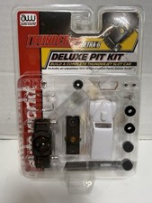 Auto World Thunderjet Ultra G Slot Car Deluxe Pit Kit - 1941 WILLYS GASSER -NEW