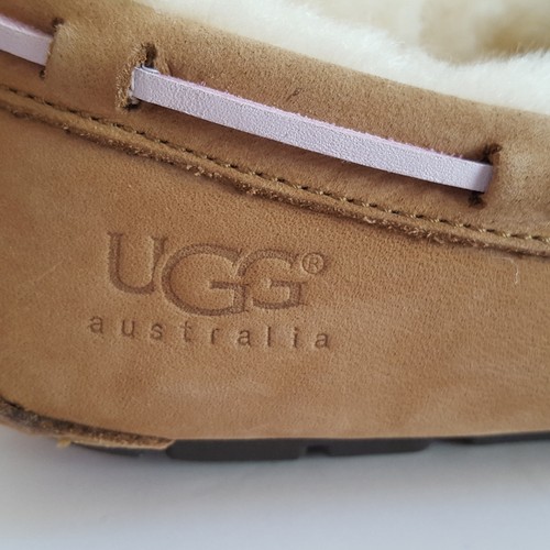 Ugg Dakota Slippers Tan Sheepskin & Suede Size 6 Pink/Lavender Tie Moccasins - Picture 3 of 10