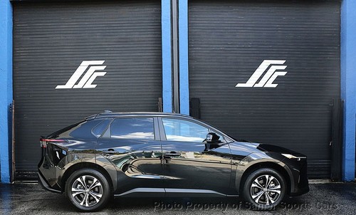 2025 Toyota bZ4X XLE AWD