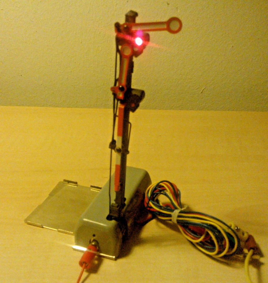 Märklin H0 7040 Hauptsignal mit 2 gekoppelten Flügeln absolut gut - Bild 2 von 3