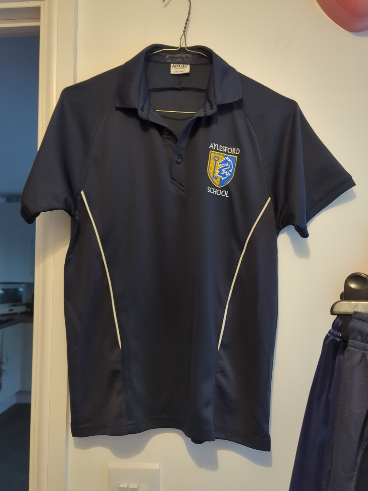 Picture 1 of 6