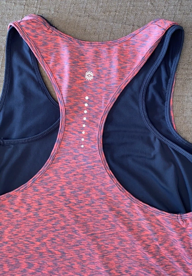 Tanque de entrenamiento talla S pequeño Foto 3 de 4