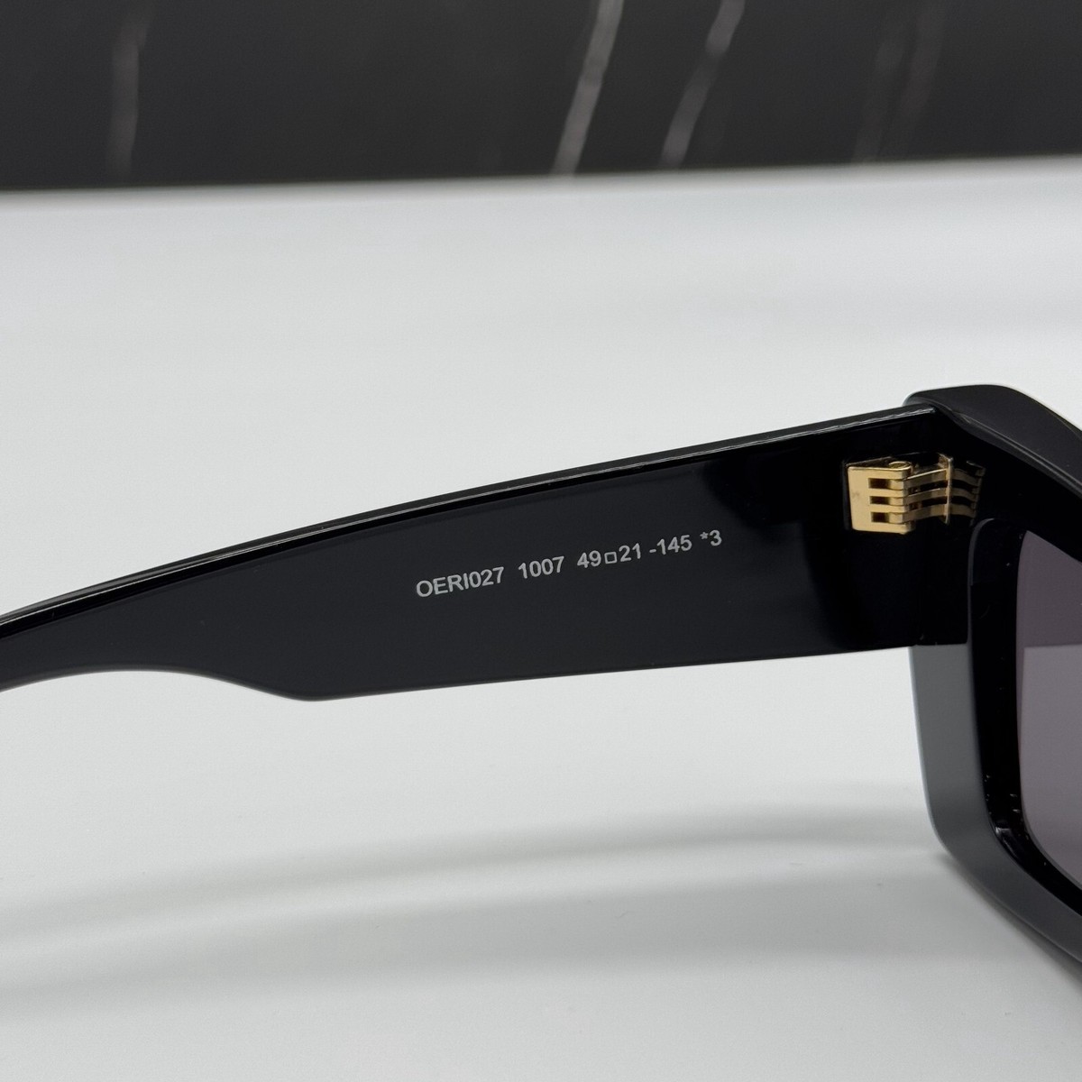 NEW OFF-WHITE CAT EYE SUNGLASSES ACCRA 007 BLACK GREY OFF-WHITE WOMEN EYEWEAR Off-White Virgil Sunglasses 7207 Silver - eye-oo.com main image 4