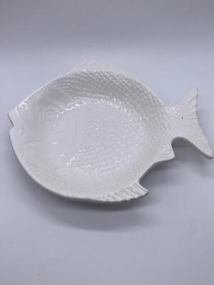 Große weiße Keramik Deko Schale in Fischform Handarbeit in Portugal 