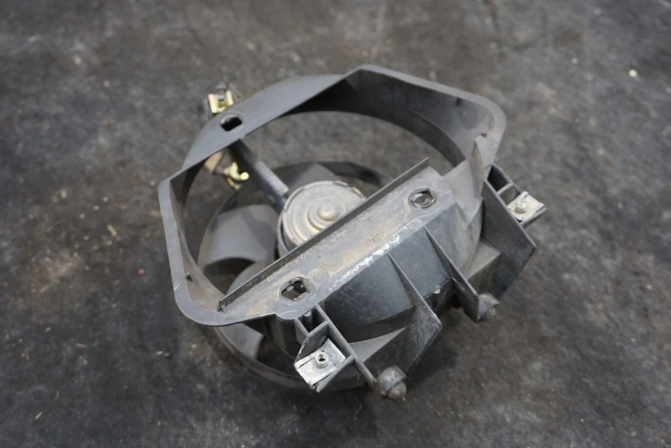 Rear Right Quarter Air Cooling Fan Assembly 986624036 Porsche Cayman 987 06-08 - Image 4 of 4