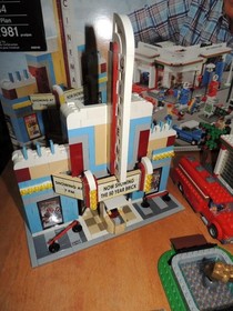 2007 Lego 10184 Town Plan 100% complete with manual & box 50th Anniversary NICE!