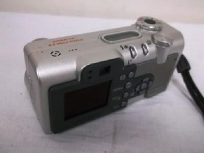 Minolta DiMAGE F200 4.0 MP Digital Camera - Blue/Silver Minolta DiMAGE F200 4.0 MP Digital Camera - Blue/Silver