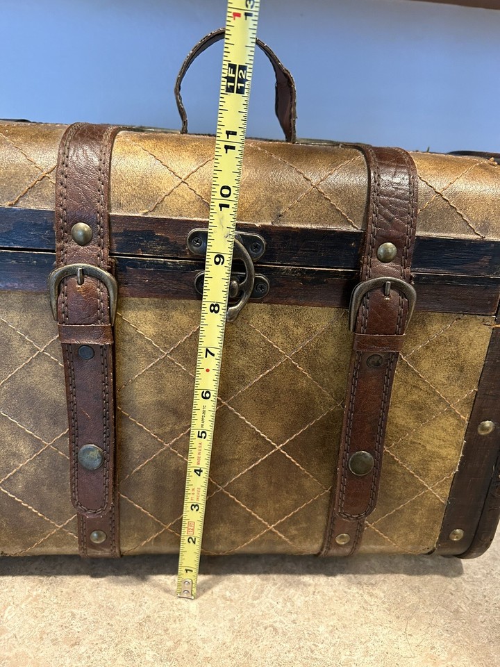 Vintage Look Treasure Style Trinket/Jewelry Box Leather Strap Hinged
