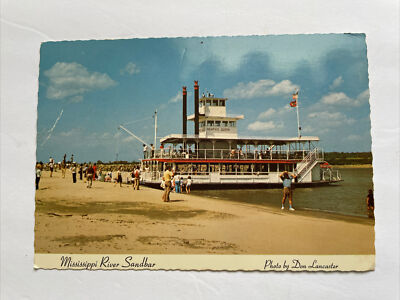 POSTCARD MEMPHIS QUEEN RIVERBOAT ON SANDBAR LANDING ON MISSISSIPPI RIVER UNPOSTE