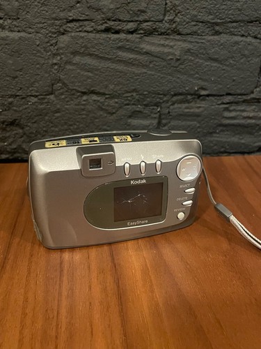 KODAK EasyShare CX4230 SILVER 2.0MP Digicam Digital Camera - Picture 2 of 5