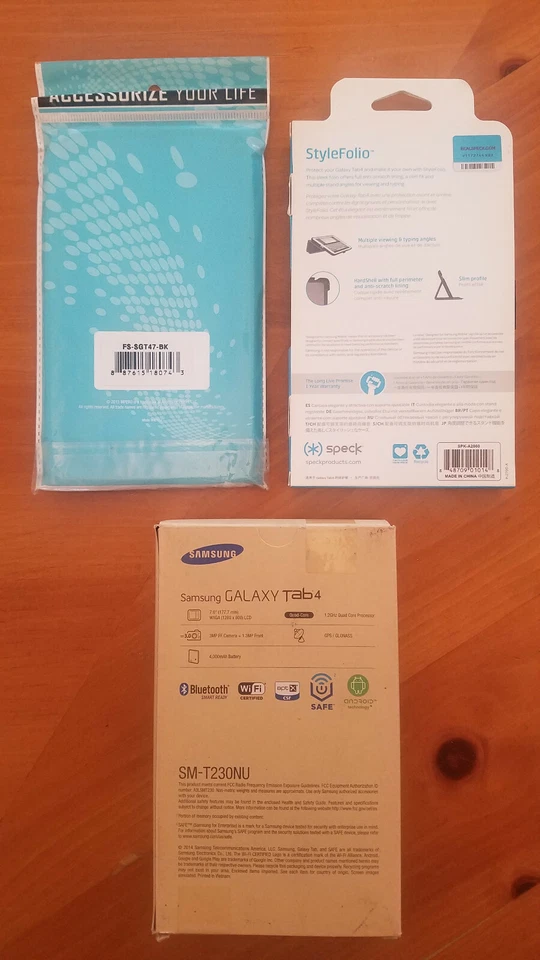 Samsung Galaxy Tab 4 Bundle - 7" Tablet - WIFI, Bluetooth, 8 GB-With Cases-NEW! - Image 2 of 4