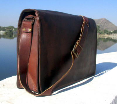 man purse canada