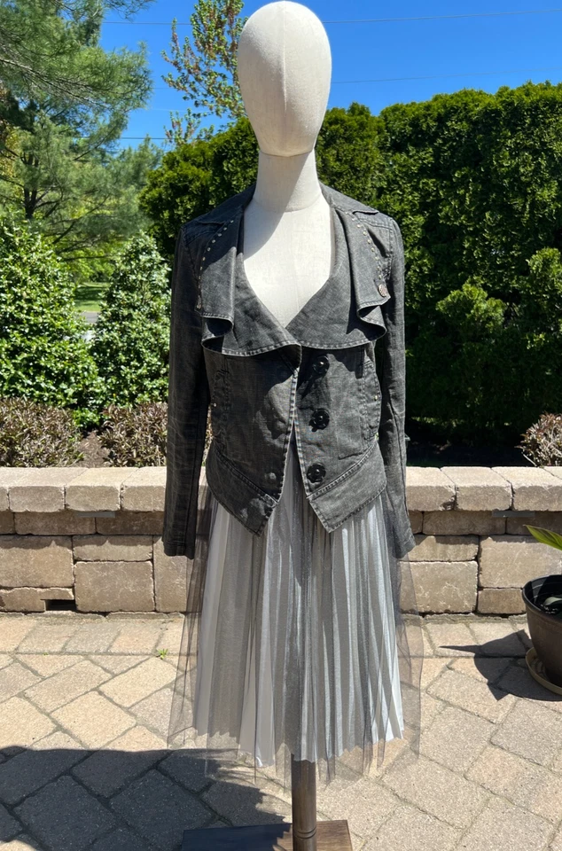 CAbi Size M Linen Denim Short Jacket Ruffle Snap Front Casual Western Rock Style - Image 3 of 4