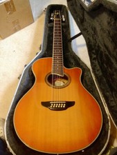 Yamaha Apx912 Guitar With Case