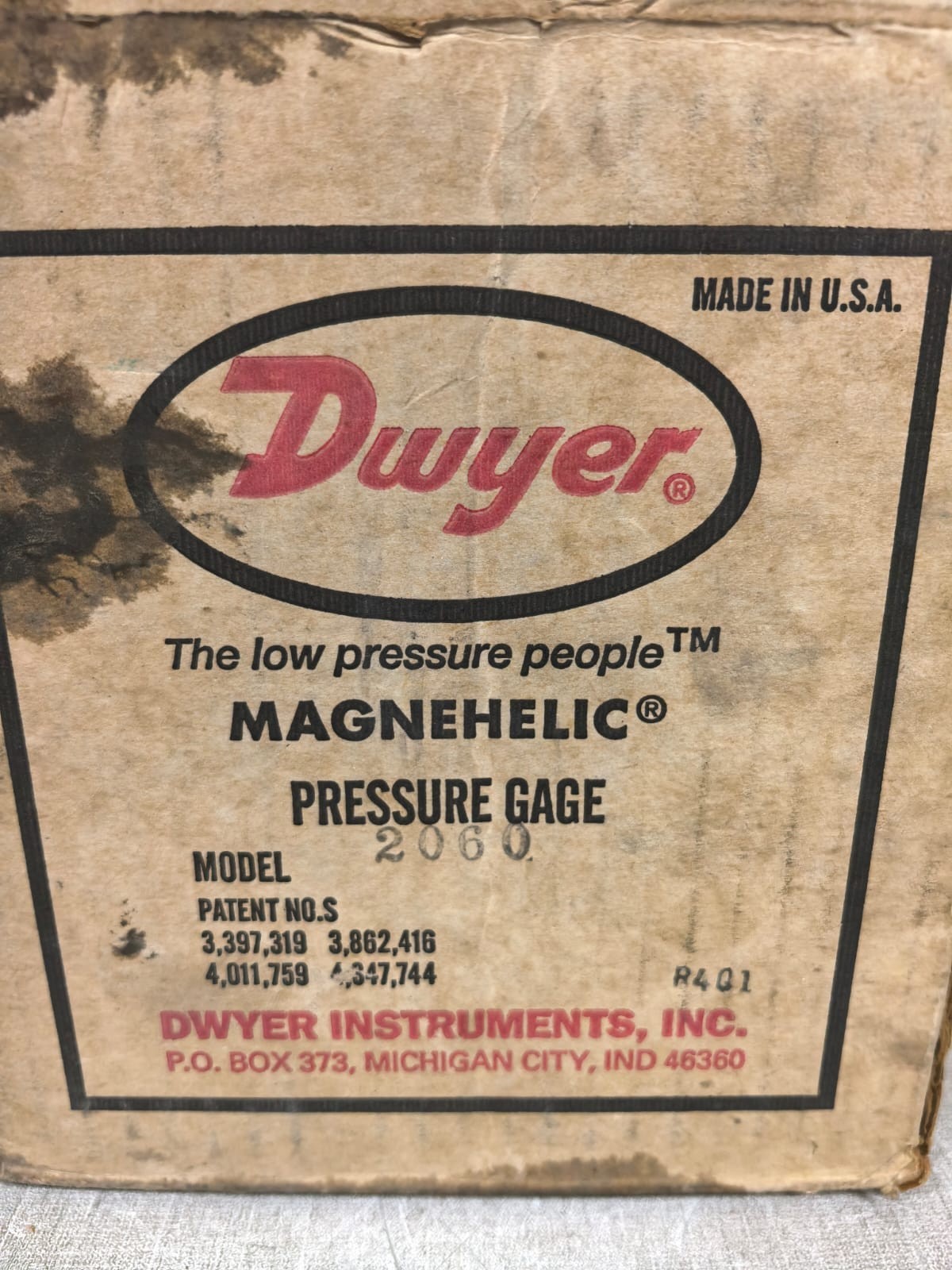 DWYER 2060 DWYER 2060 PRESSURE GAUGE 15PSIG 14