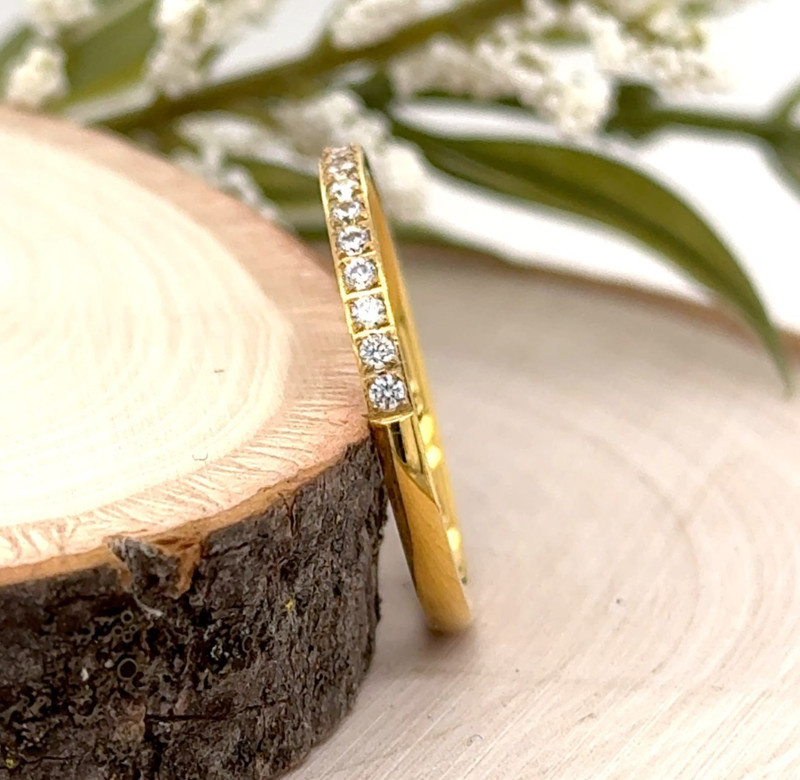 2mm Gold Titanium Stackable Ring CZ Hypoallergenic Unisex Band for Christmas Gif