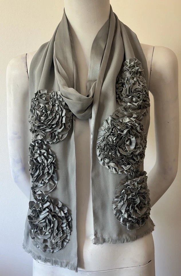 Bufanda floral de seda Banana Republic para mujer Foto 2 de 3