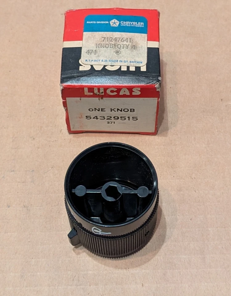 Perilla de interruptor limpiaparabrisas/lavadora Mopar NOS 1971 Plymouth Cricket Foto 3 de 3