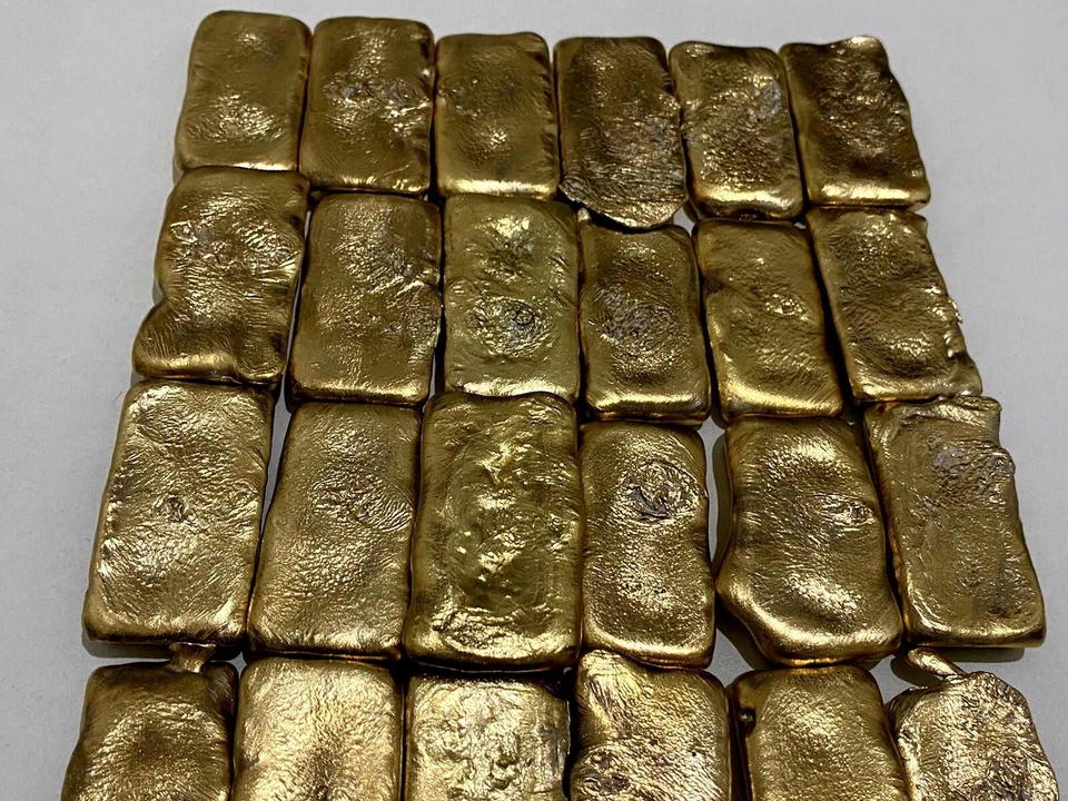600 Grams Scrap Gold Bar For Gold Recovery Melted Different Computer Coin Pins - Imagen 4 de 4