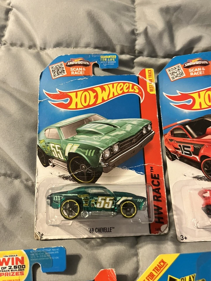 Hot Wheels HW RACE SERIES Lote Nuevo 2013 Super Blitzen 69 Chevelle C6 Corvette Set Foto 2 de 4