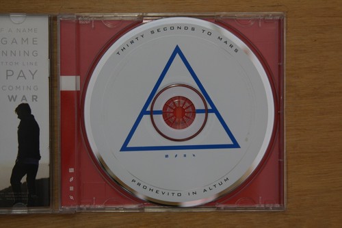 Thirty Seconds To Mars* – This Is War (Box C639) - Picture 2 of 3