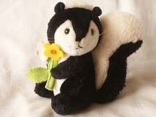 Vintage Dakin Plush Skunk with Flowers 1985 Nature Babies Sitting 6  